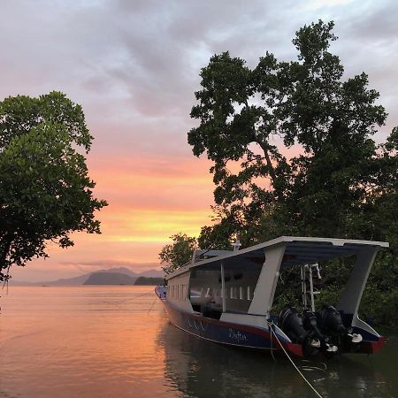 Nomad Divers Bangka Likupang エクステリア 写真